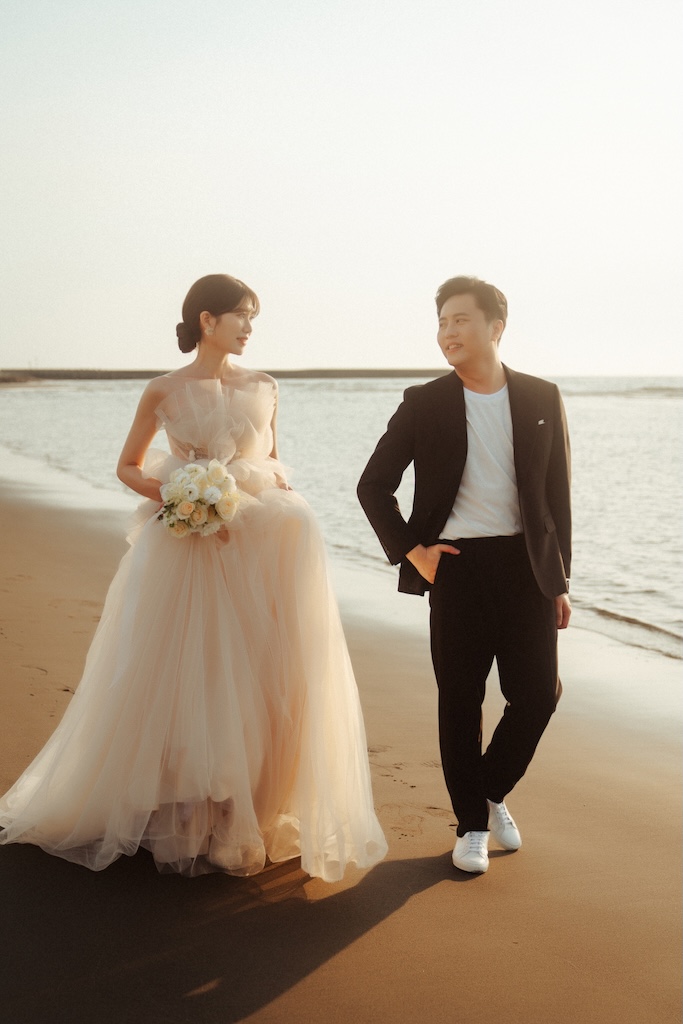 海灘夕陽婚紗